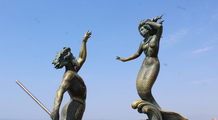 "Tritón y Nereida", en Puerto Vallarta. Fotografía: Iván Serrano Jauregui