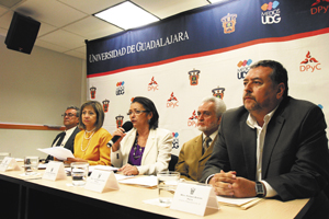 Denuncian oscuro pasado