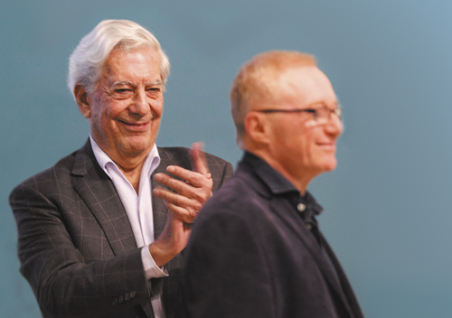 DIALOGO ENTRE MARIO VARGAS LLOSA Y DAVIS GROSSMAN