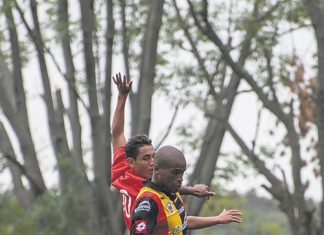 Con las garras afiladas