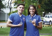 Corren leones en Vallarta