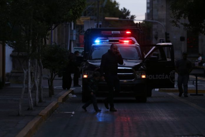 Policías en las calles del Centro de Guadalajara