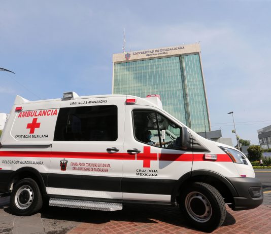 Dona UdeG ambulancia a la Cruz Roja como parte de la Colecta Universitaria 2019