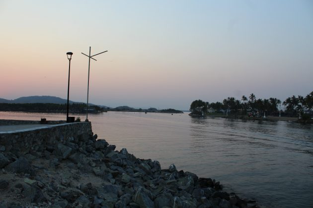 Boca del Río Marabasco, en Barra de Navidad. Fotografía: Iván Serrano Jauregui