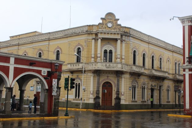 Por las calles de Ciudad Guzmán, Zapotlán el Grande. Fotografía: Iván Serrano Jauregui