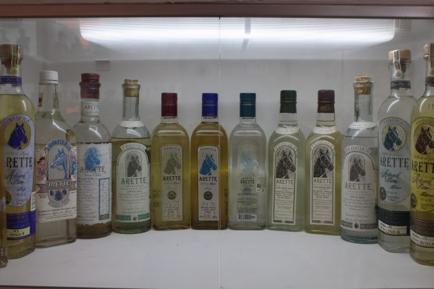 Algunas marcas conmemorativas en el Museo Nacional del Tequila. Fotografía: Iván Serrano Jauregui