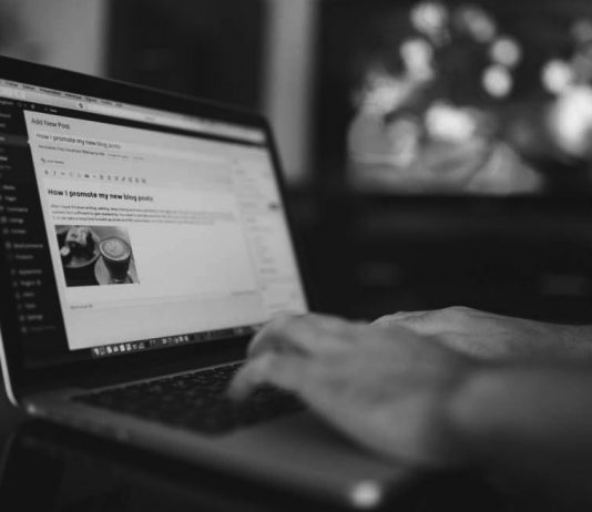 Promueven el periodismo entre estudiantes de Prepa 5