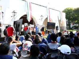 Dan segunda master class al Gobernador