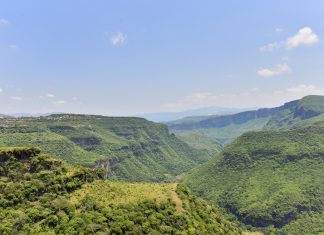 Basureros en Norte de Zapopan siguen afectando a la Barranca del Río Santiago