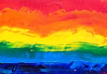 Un día de orgullo y reflexión sobre los derechos LGBTQIA+