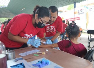 Brigada «Nos late servir» ofrece servicios de salud en Preparatoria de Tlajomulco
