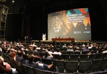 Reciben mil 234 académicos de la UdeG su definitividad