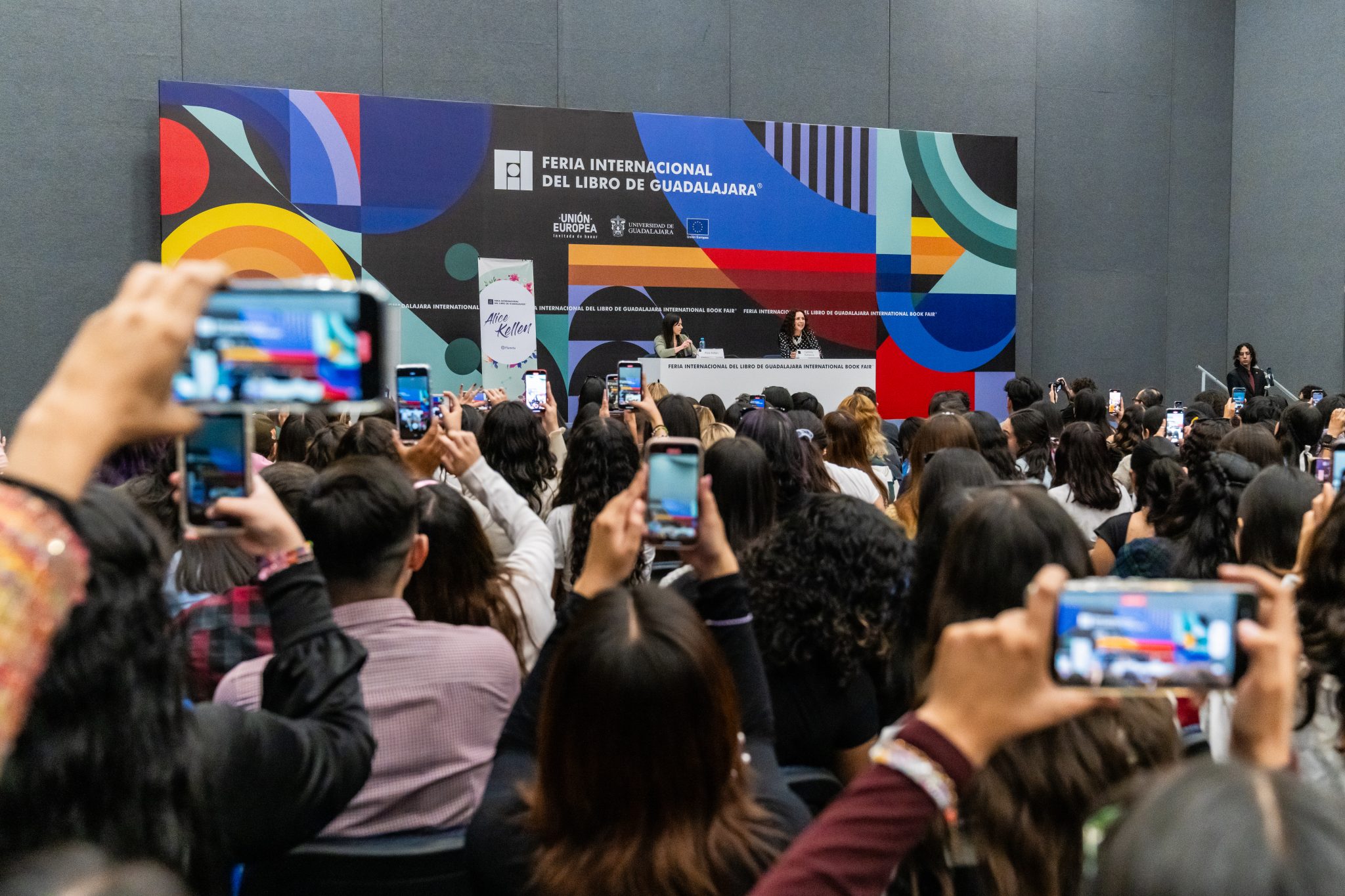 Imagina Bailando, en Foro FIL Niños, dentro de la 37 Feria Internacional del Libro en Guadalajara. Domingo 26 de Noviembre de 2023, Guadalajara, Jalisco, México. (© FIL/ Nabil Quintero)