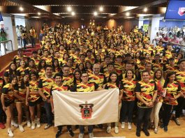 Rector General abanderó a deportistas de preparatorias UdeG