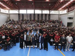 Realizan graduación incluyente en Preparatoria 6