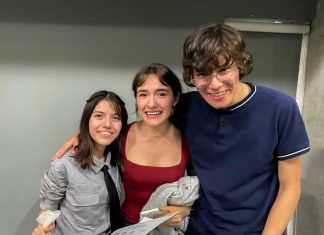 Alumnos de la Preparatoria 5 ganan medalla de platino en concurso de Física