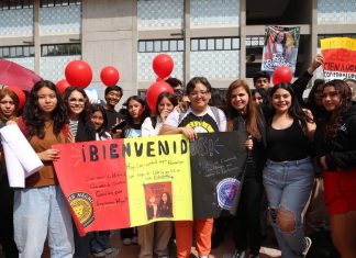 La Rectora General celebra logros de la Prepa 22