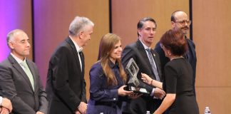 Entregan galardón DINARQ a universitarios en celebración del Día del Arquitecto