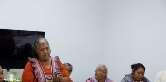 Mujeres indígenas promueven la medicina tradicional y la alimentación saludable
