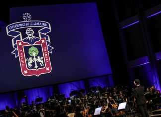 Celebra UdeG centenario de refundación con homenaje a sus figuras destacadas