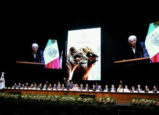 Reconoce UdeG a trabajadores con 35, 40 y 45 años de trayectoria