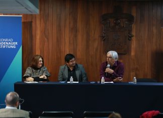 “Voces de la democracia” en el CUGDL