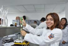 Publicarán en 2026 beca PEEES UdeG