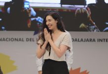 Fernanda Trías recibe el Premio Sor Juana Inés de la Cruz