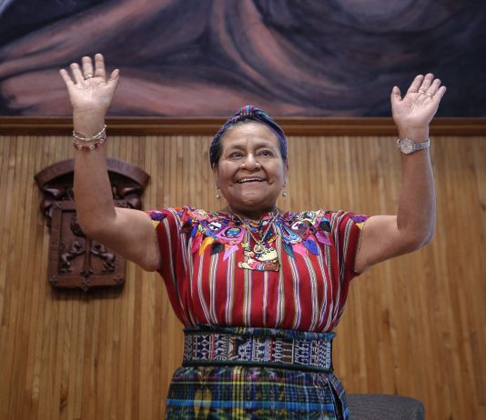 Jóvenes, presente y futuro en la construcción colectiva de la paz: Rigoberta Menchú