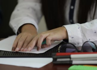UdeG apoya a estudiantes con discapacidad y de comunidades indígenas