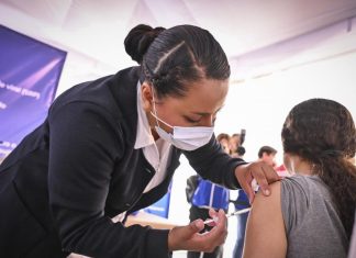 Refuerzan UdeG y SSJ campaña de vacunación contra sarampión