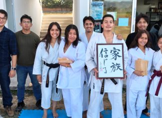 Consolida CUCBA su taller de karate