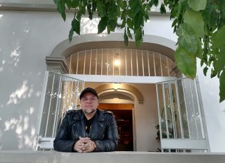 Antonio Ortuño, el fabulador incansable