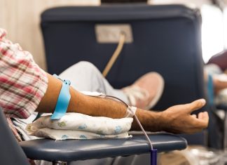 Sólo tres por ciento de sangre donada se obtiene de forma altruista en el HCG