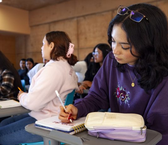 Logra UdeG cifra histórica con 21 mil 186 alumnos de licenciatura admitidos para el calendario 2026-B