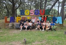 Turismólogos haciendo ecoturismo en el Bosque La Primavera