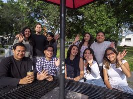 Baja natalidad: ser joven ante un futuro incierto y la búsqueda de un mejor presente